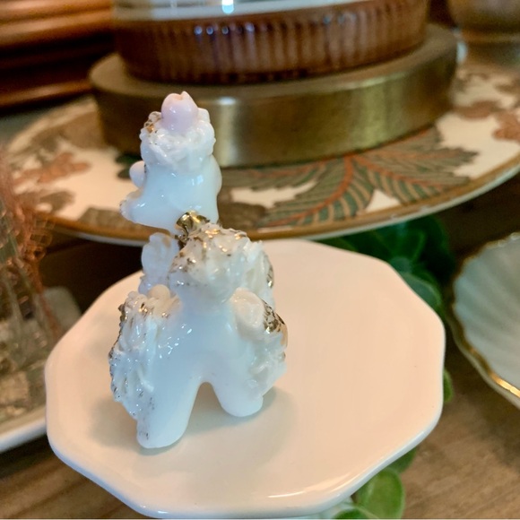 vintage white porcelain poodle~ trinket ~dogs~farmhouse~ Collectibles~pets - Picture 5 of 6